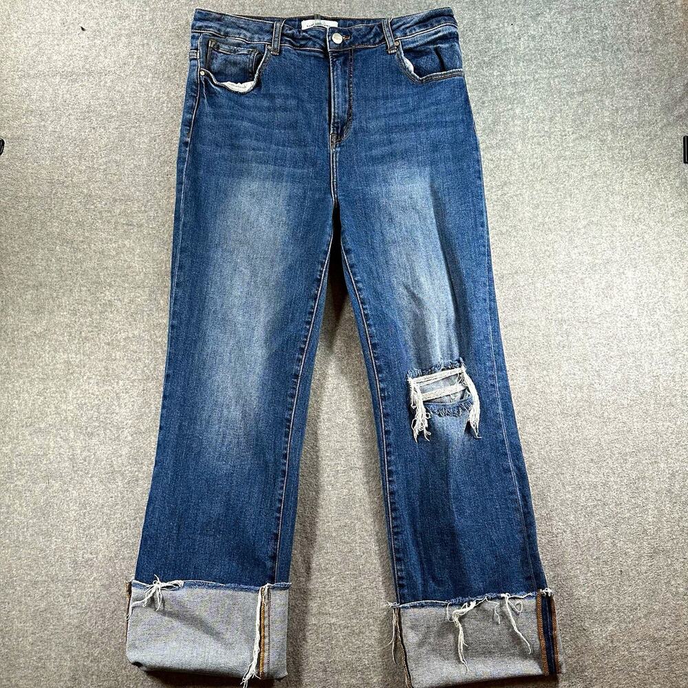Risen Jeans Women’s Blue Medium Wash Denim Straight Fit Distressed Mid Rise 1X